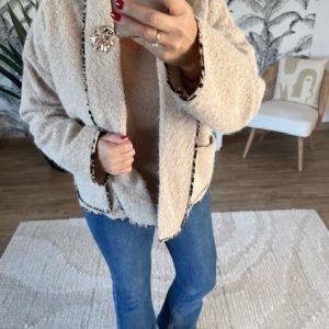 Veste ou manteau beige avec touche leopard