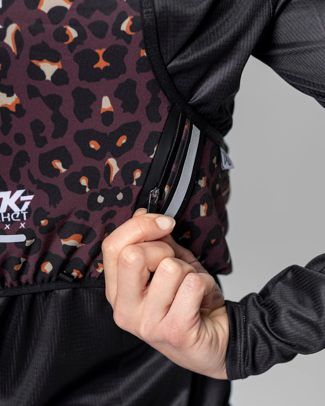 RK7 LEOPARD CHOCO – Image 7