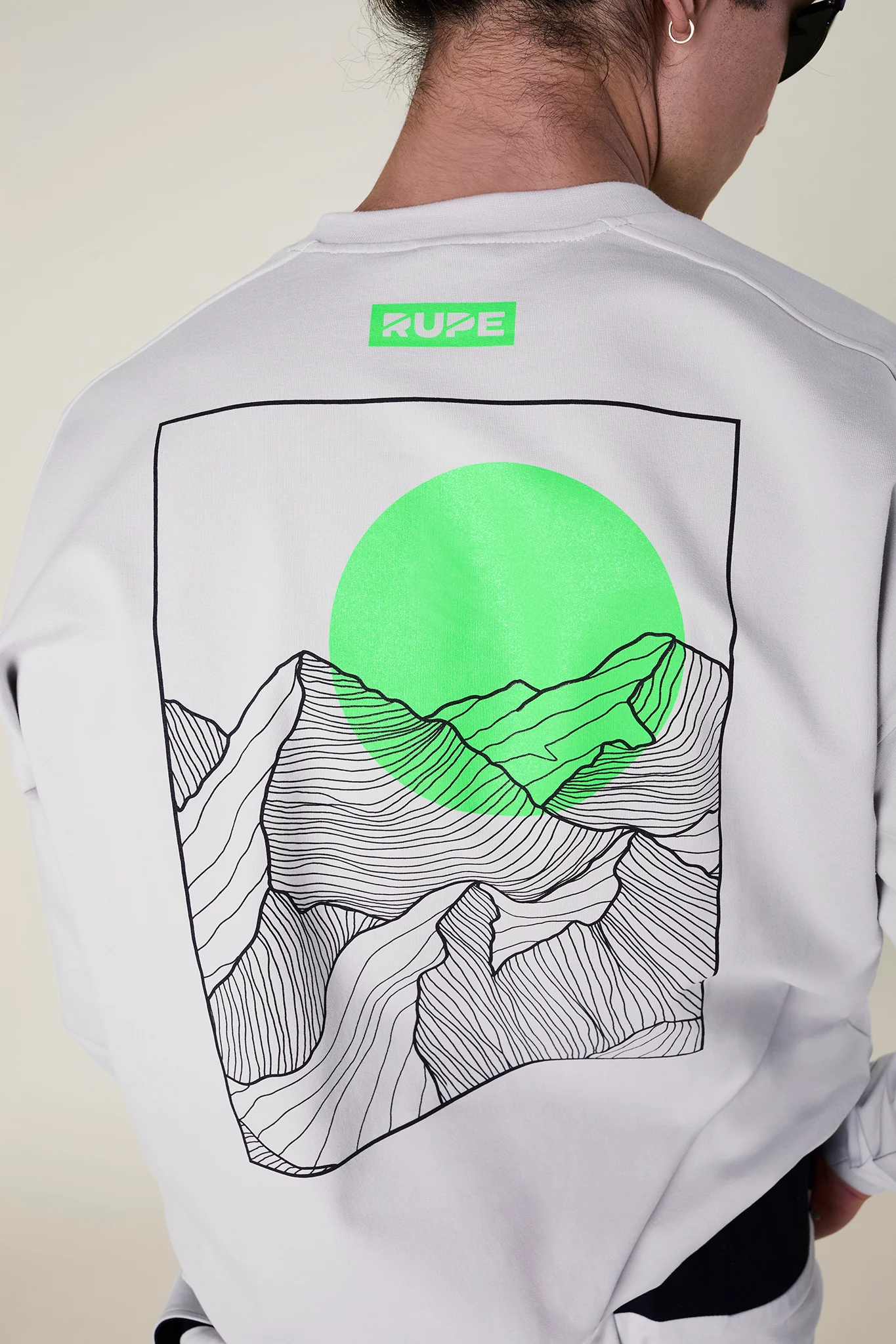 Sweat-shirt léger gris clair pour hommes | Rupe – Image 2