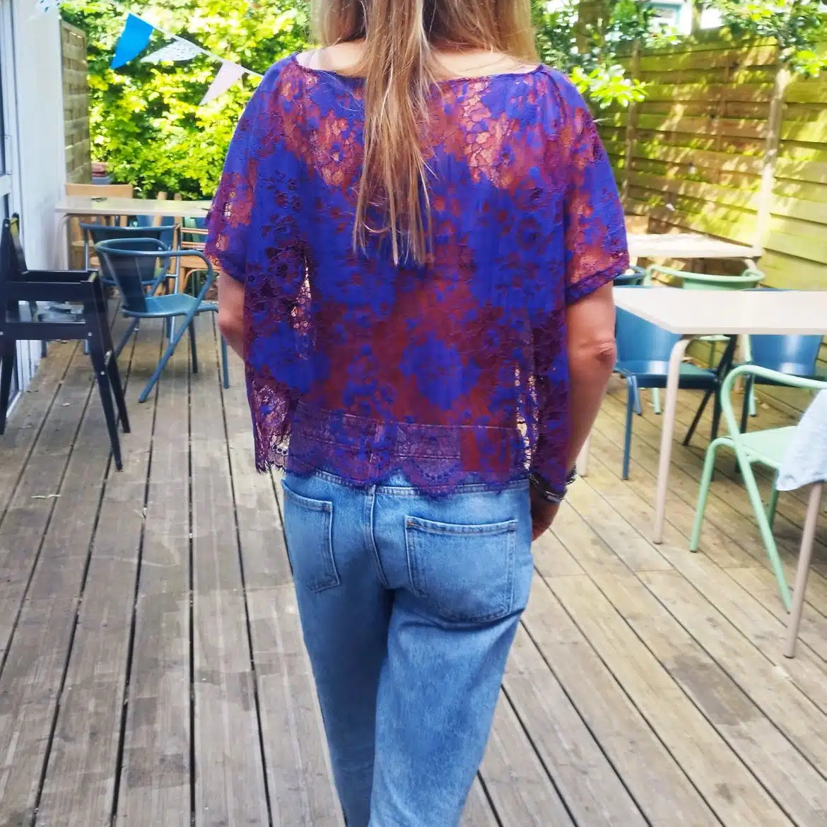 Blouse Dentelle Bicolore Violet et Bordeaux – Image 3