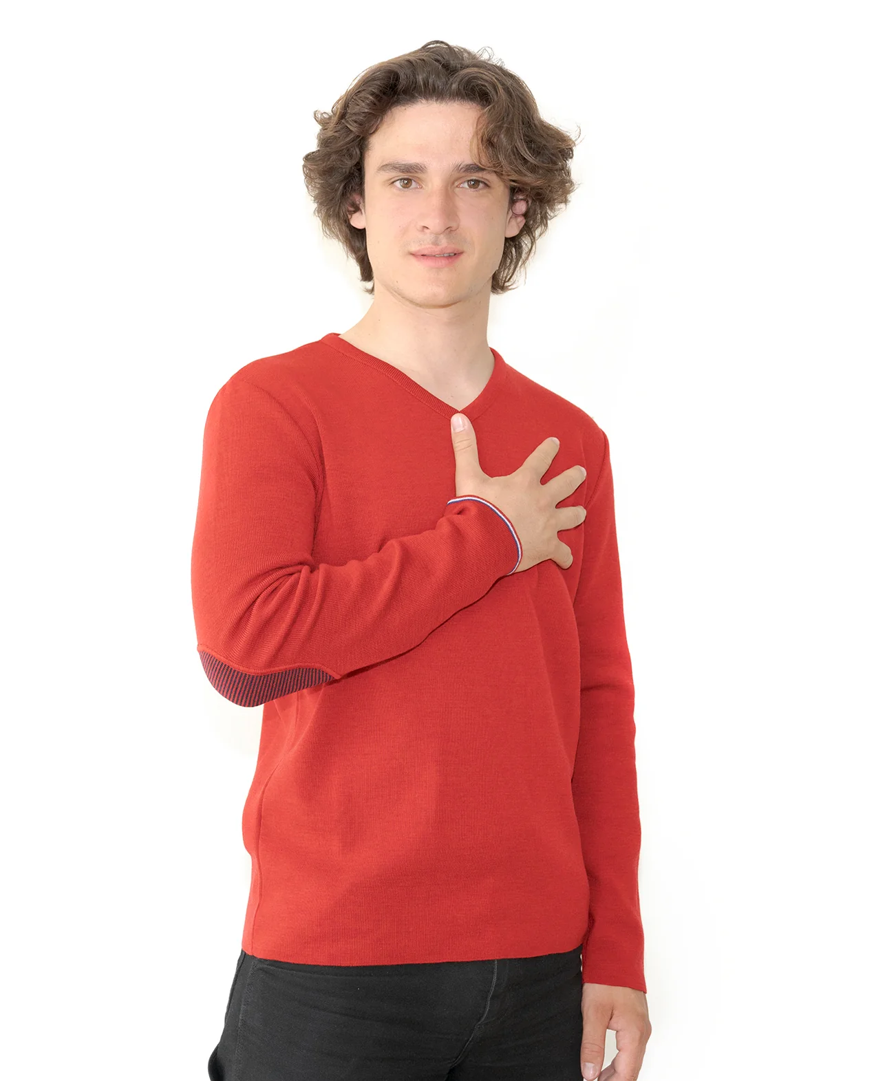 Pull col V homme mérinos rouge rayures asymétriques bleu marine