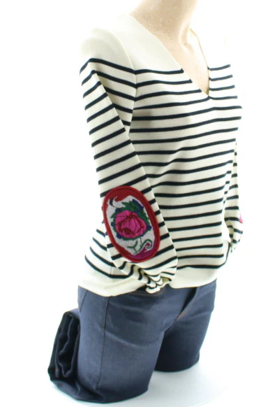 Pull marin Femme Rayé Roses col V – Image 4